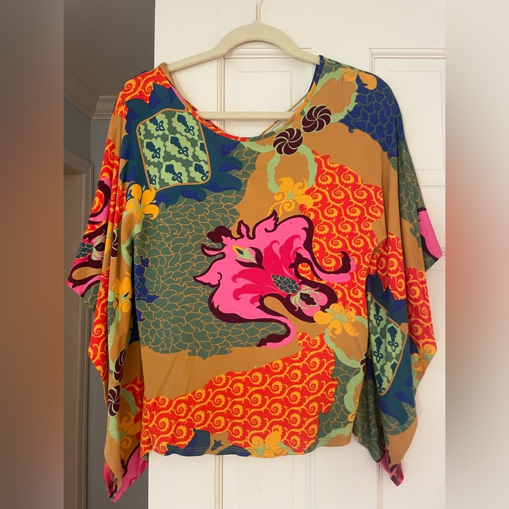 Voom by Joy Han, floral open back top, size small